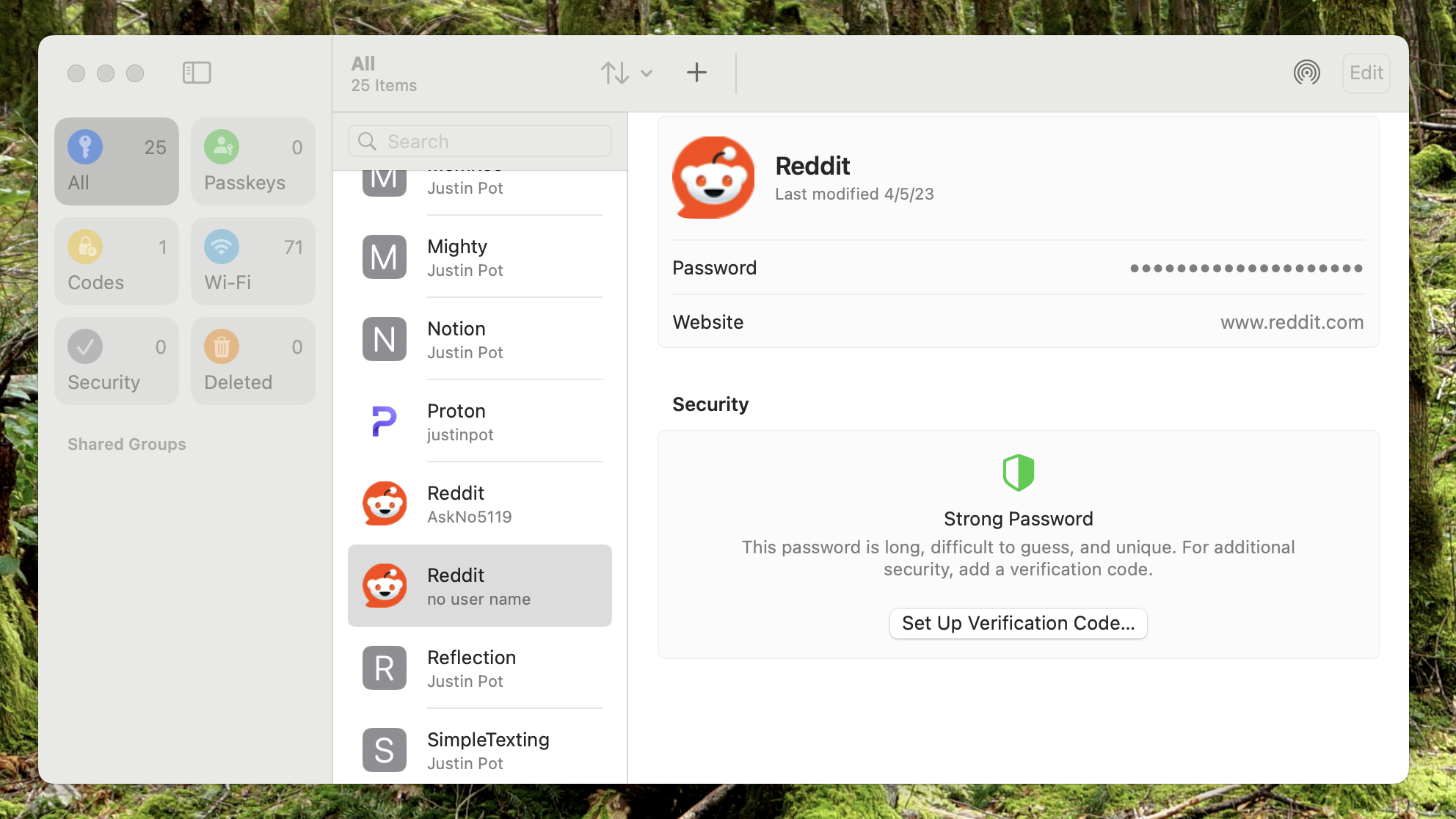 Apple passwords running on a Mac, showing a few accounts.