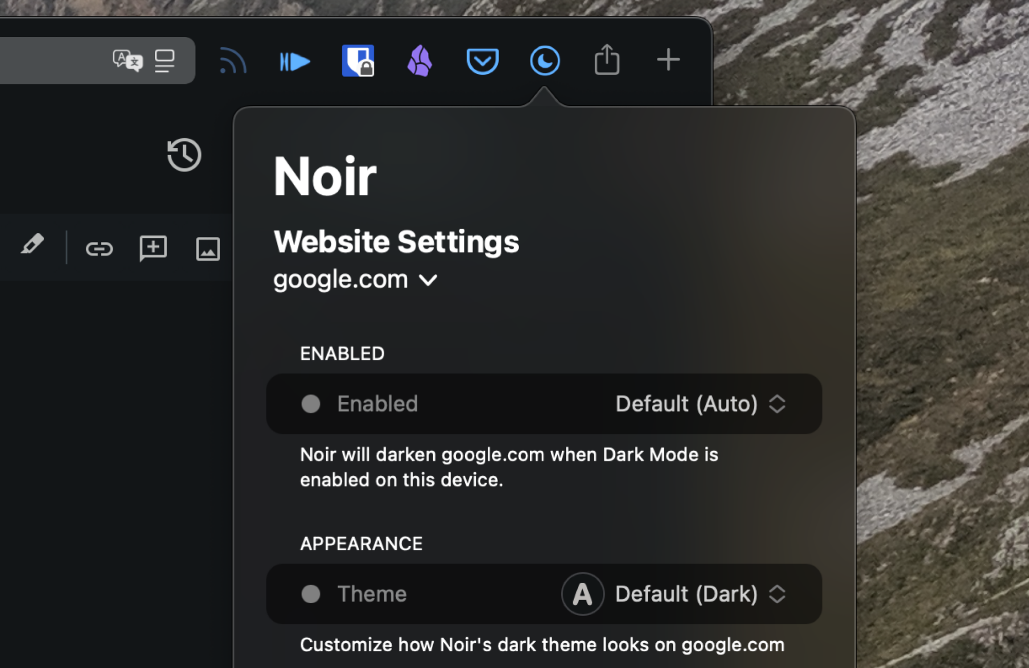 The settings panel, allowing the user to choose a theme for the current site or to disable dark mode for the site.